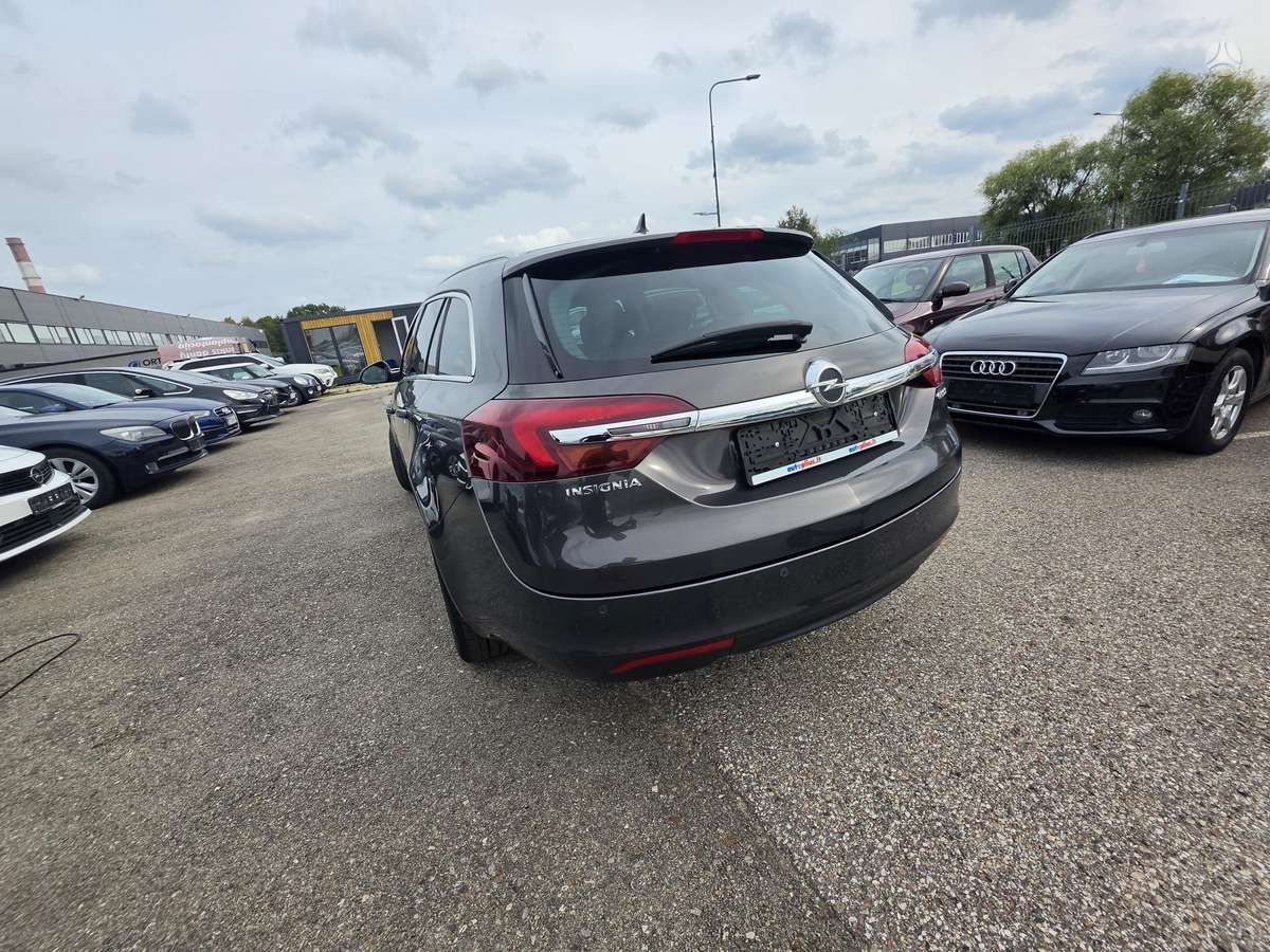 Opel Insignia 2013 — photo 17