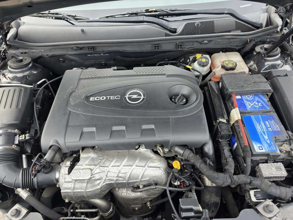 Opel Insignia 2013 — photo 27