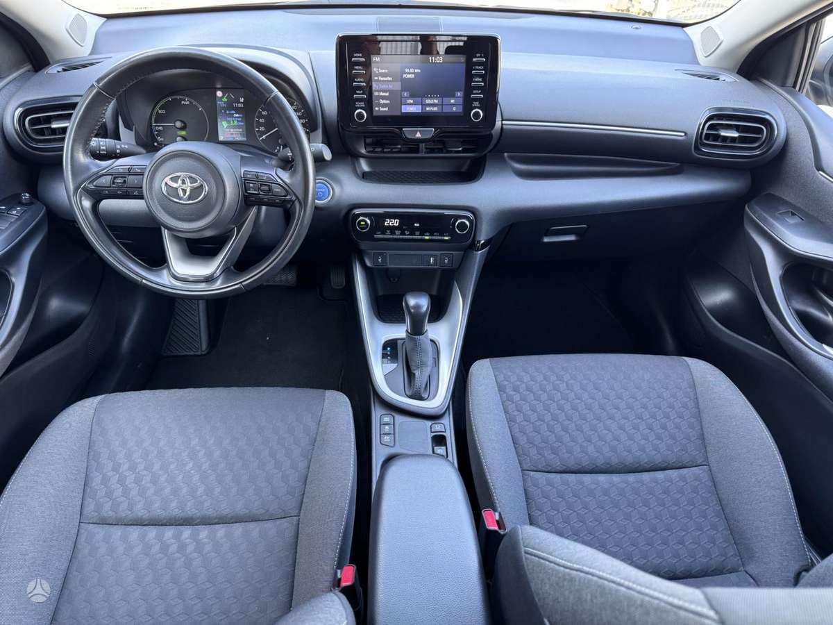 Toyota Yaris - 5