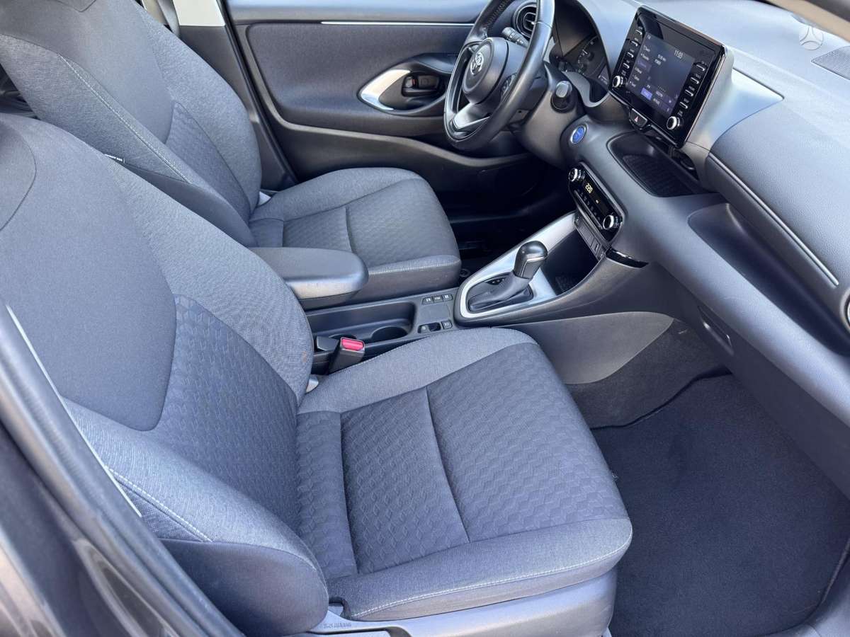 Toyota Yaris - 6
