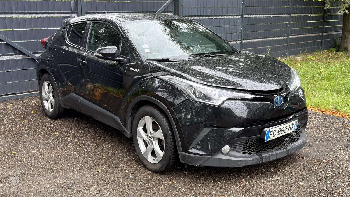 Toyota C-HR - 7