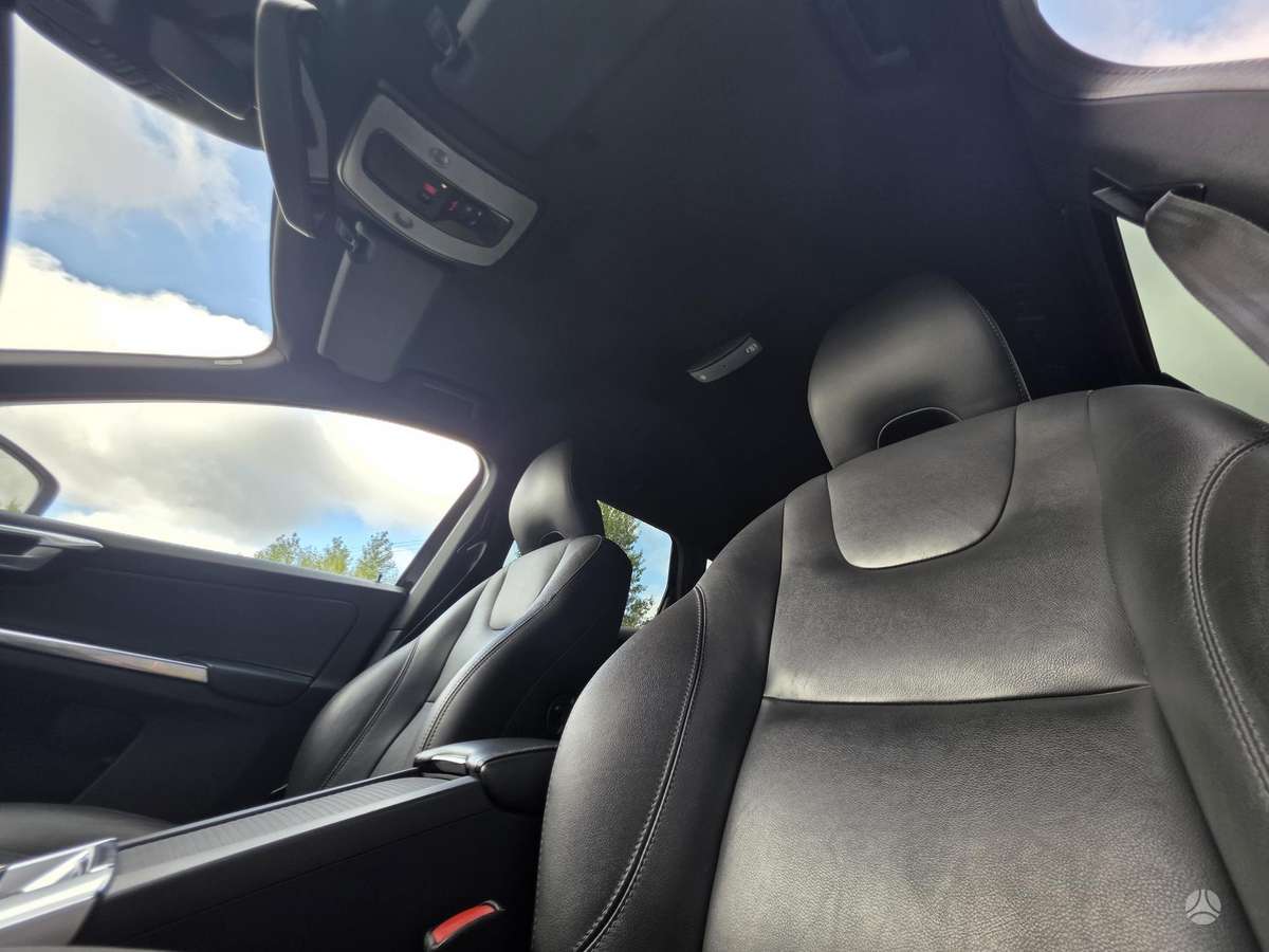 Volvo XC60 - 12