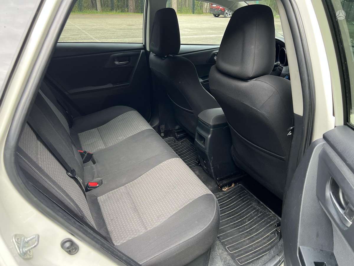 Toyota Auris - 9