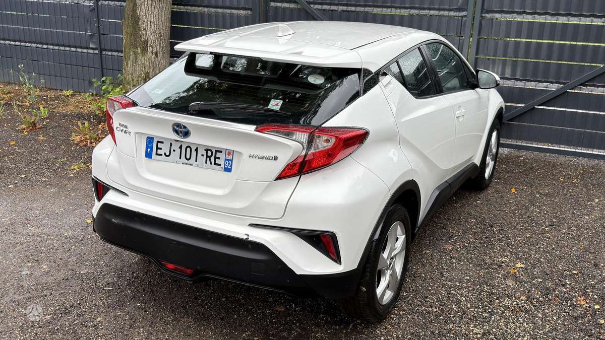 Toyota C-HR - 1