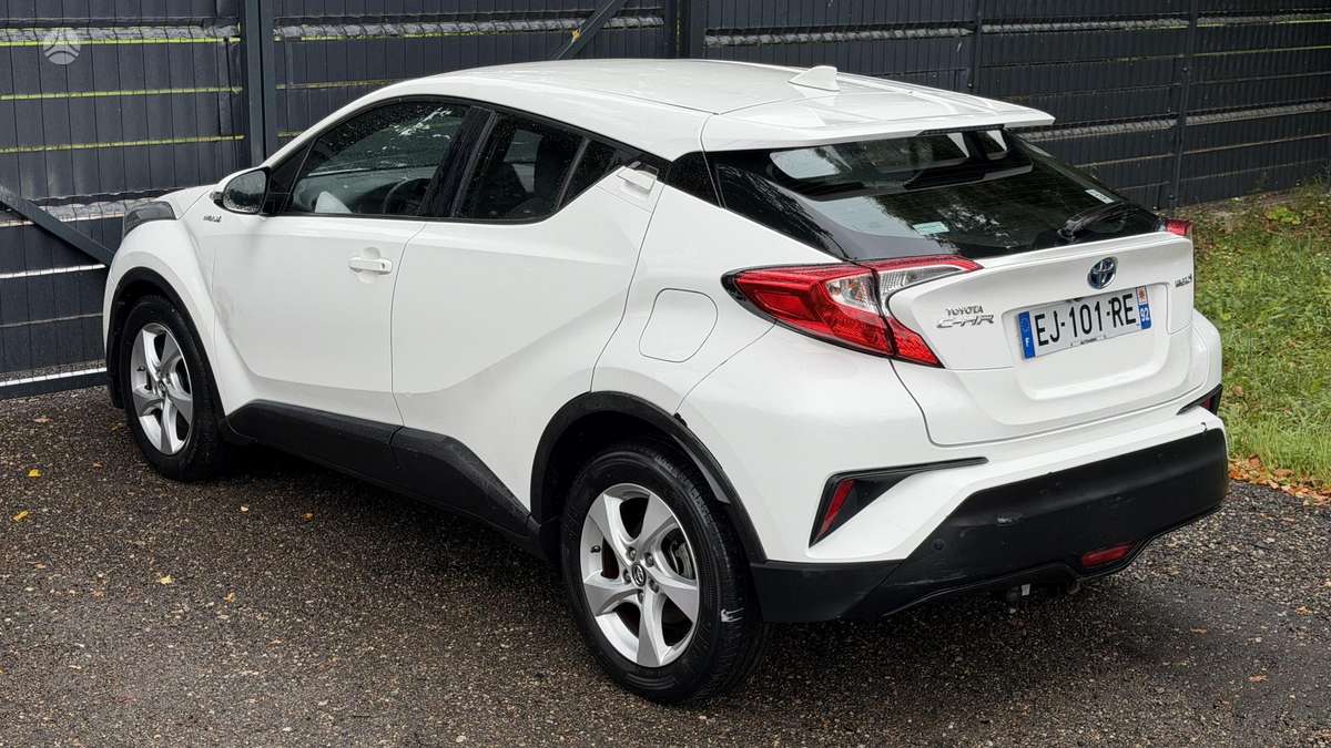 Toyota C-HR - 3