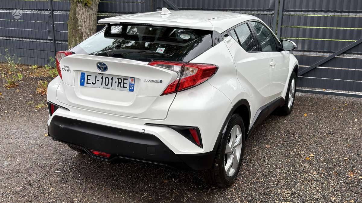 Toyota C-HR - 9