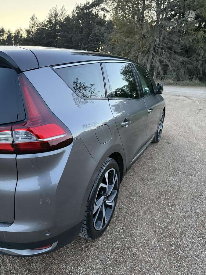 Renault Grand Scenic - 4