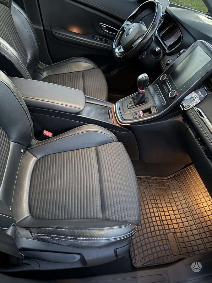 Renault Grand Scenic - 7