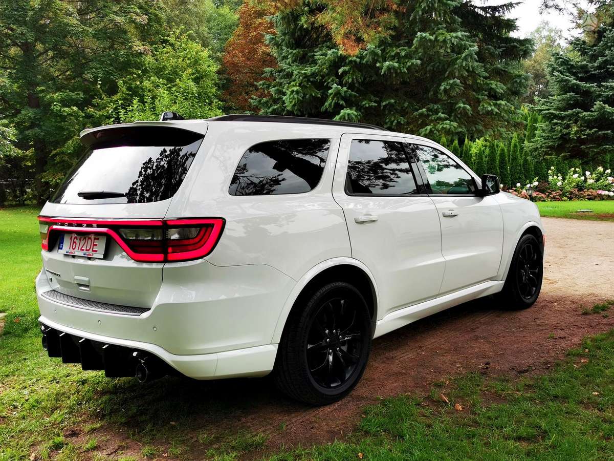 Dodge Durango, 5.7 l., off-road / crossover