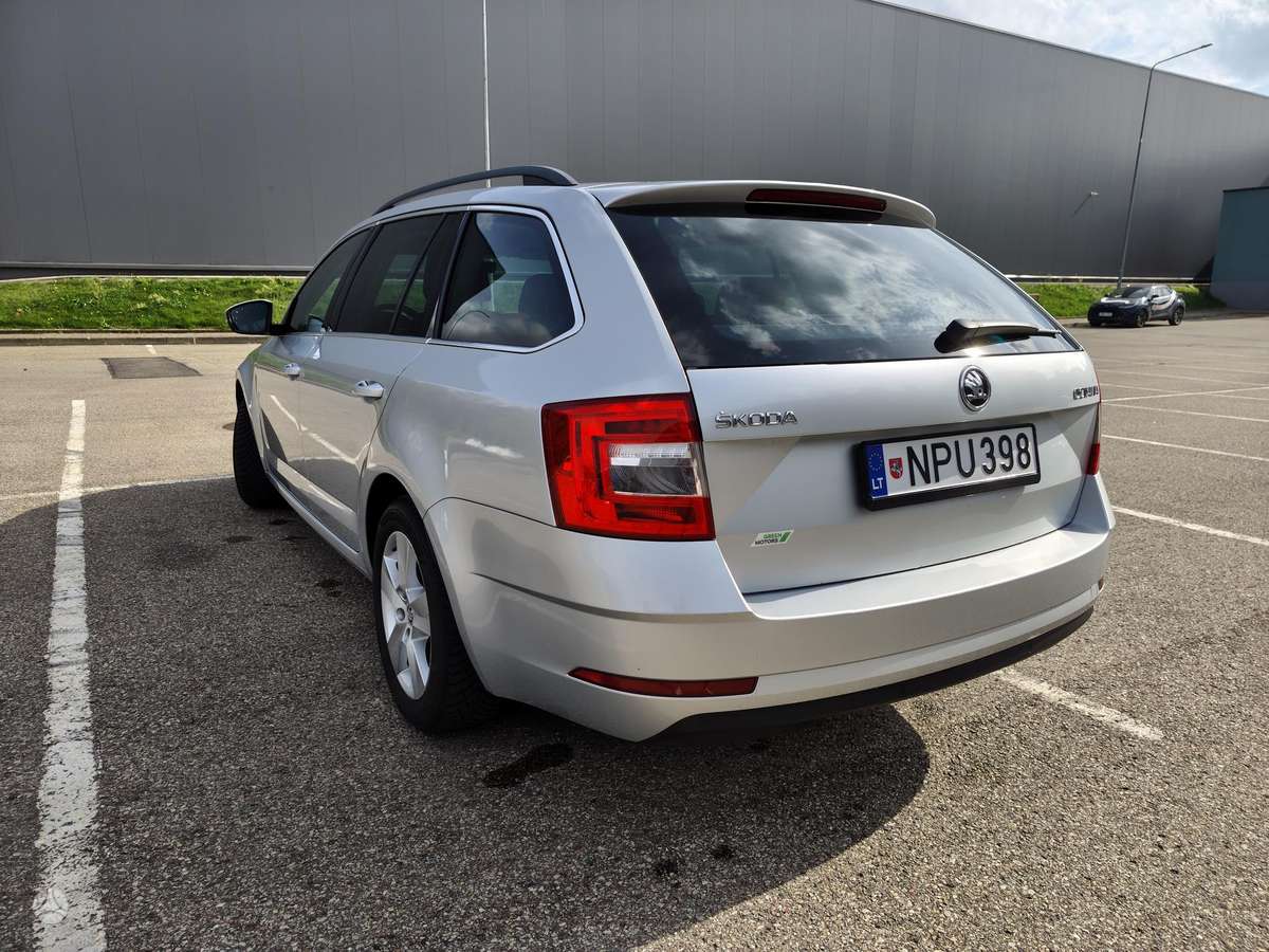 Škoda Octavia - 8