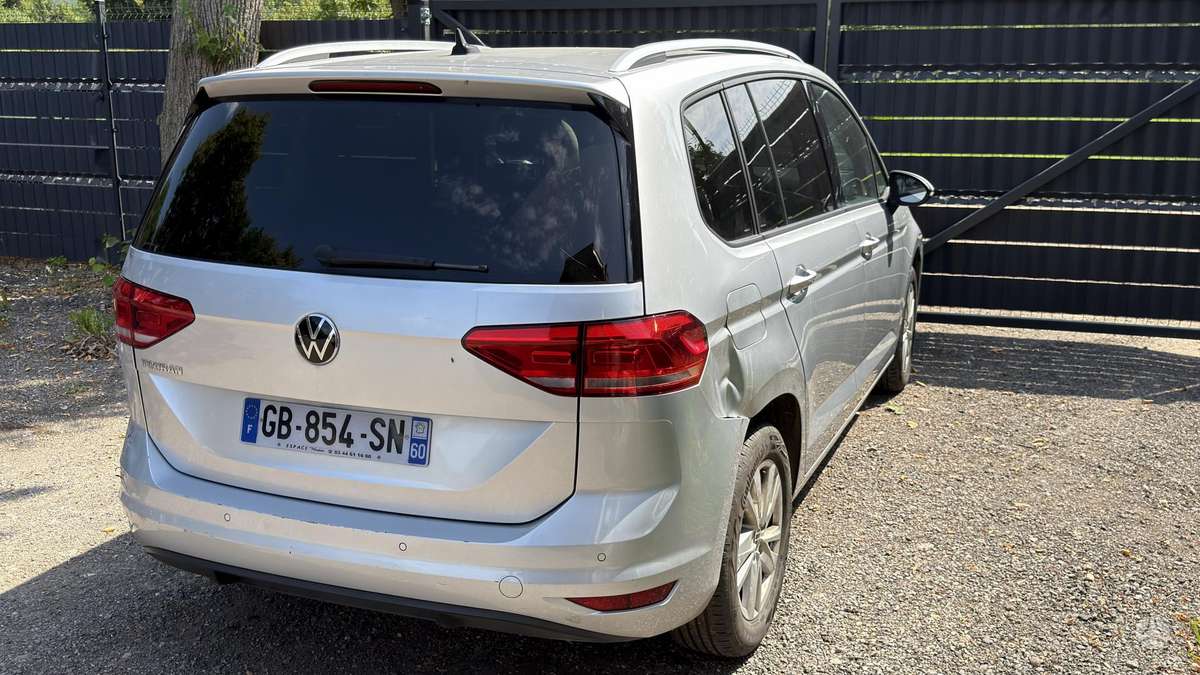 Volkswagen Touran - 9
