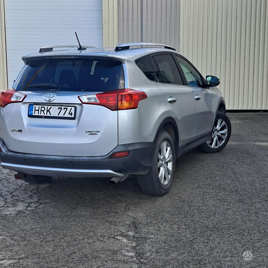 Toyota RAV4 - 3