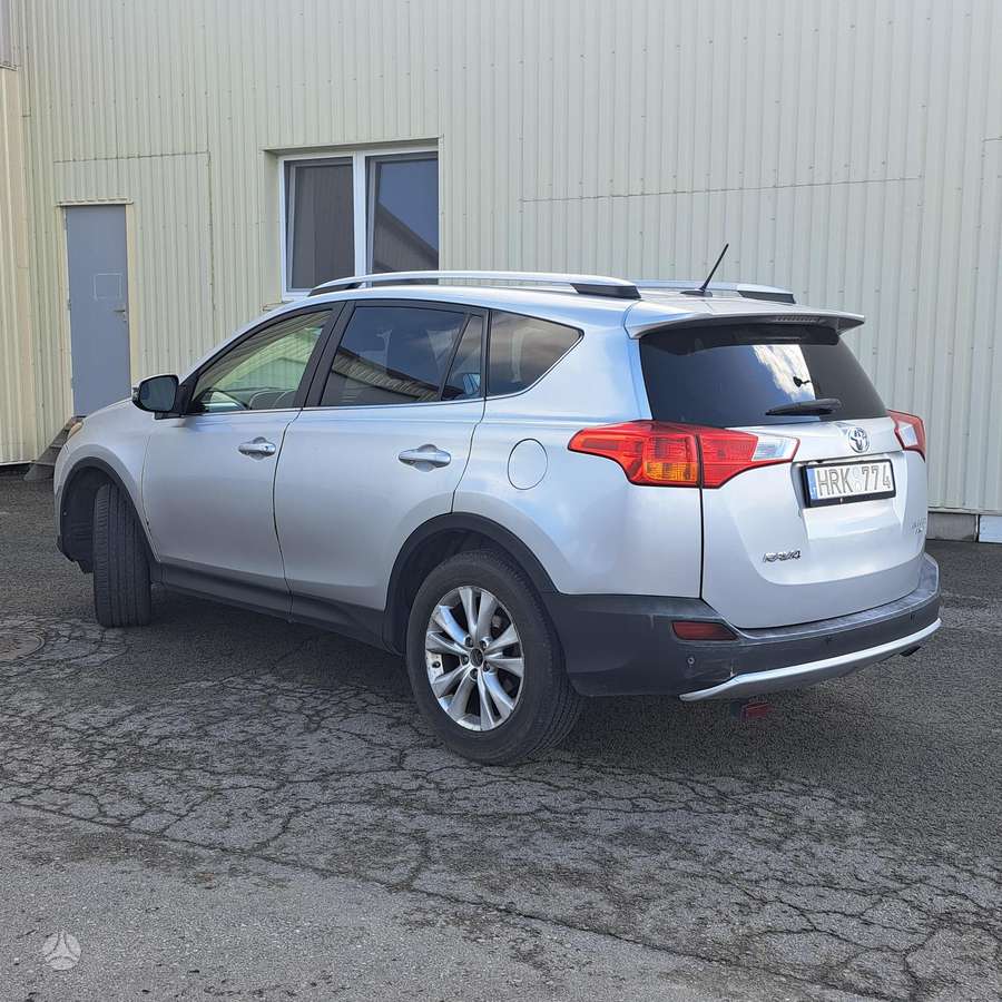 Toyota RAV4 - 4