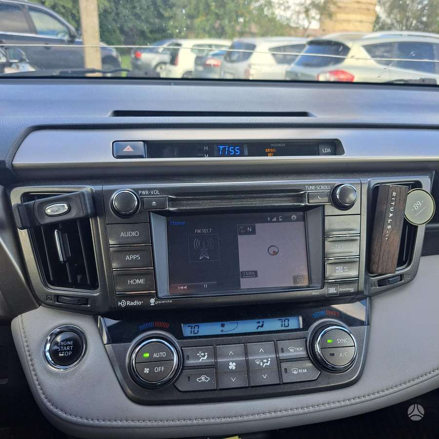 Toyota RAV4 - 9