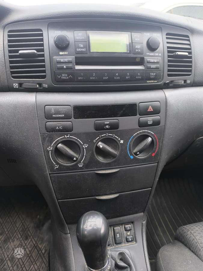 Toyota Corolla - 2