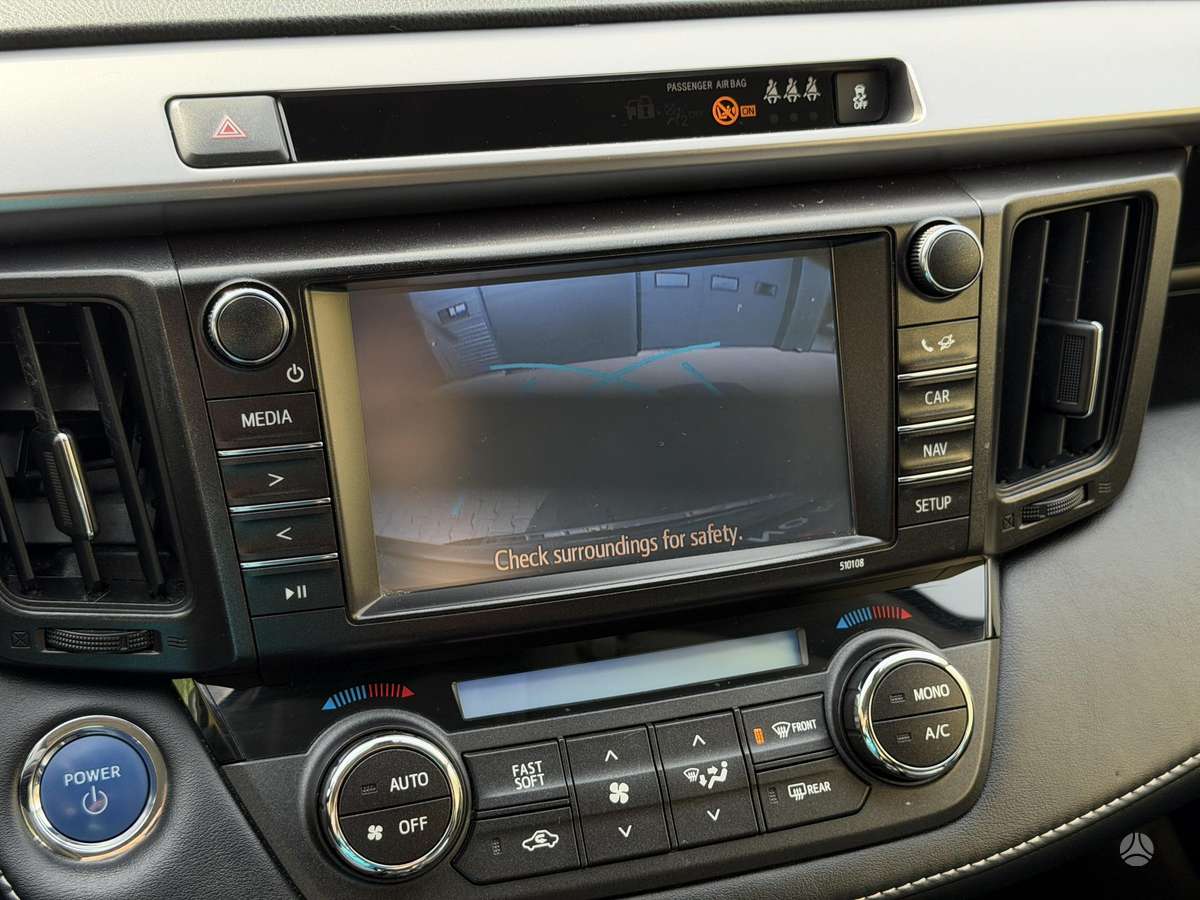 Toyota RAV4 - 12