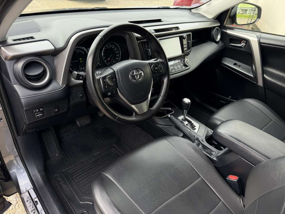 Toyota RAV4 - 7