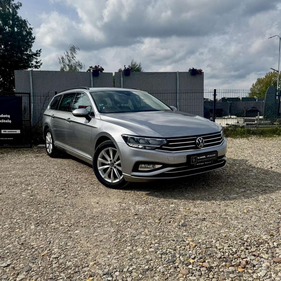 Volkswagen Passat - 2