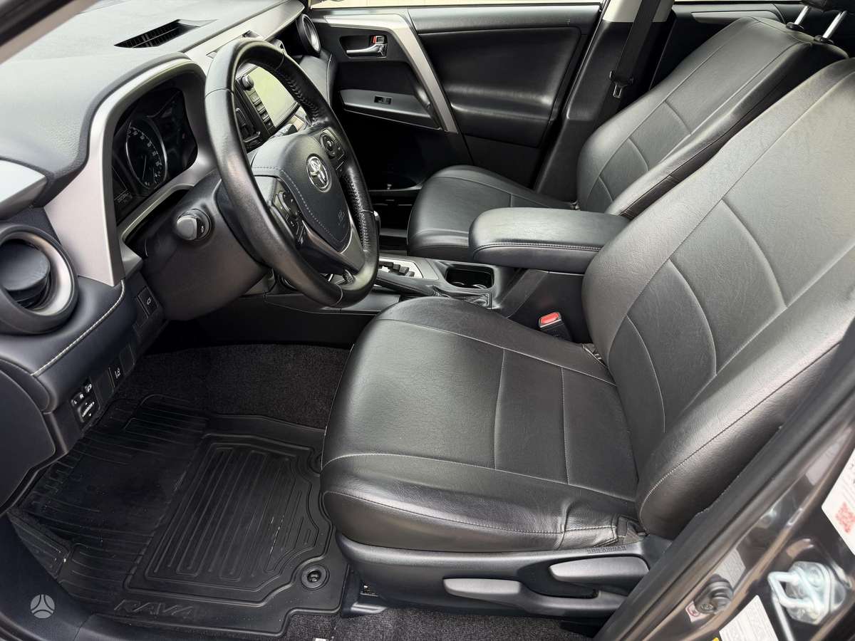 Toyota RAV4 - 9