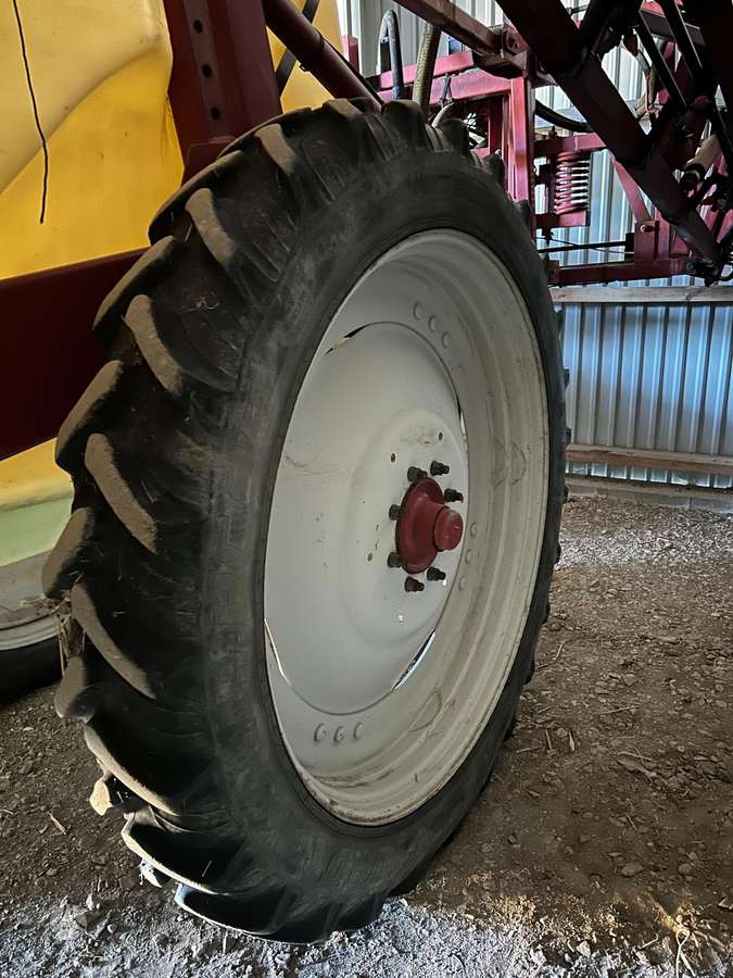 Hardi 2800L COMMANDER, разбрызгиватели