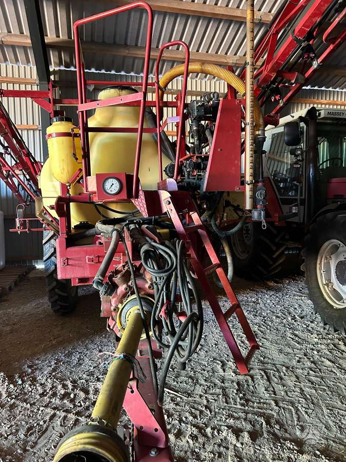 Hardi 2800L COMMANDER, sprayers