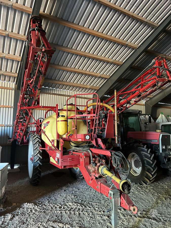Hardi 2800L COMMANDER, sprayers