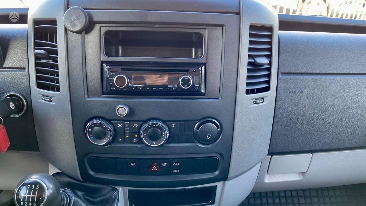 Volkswagen Crafter - 10