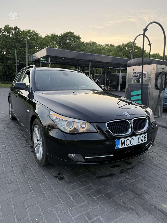 BMW 520, 2.0 l., wagon