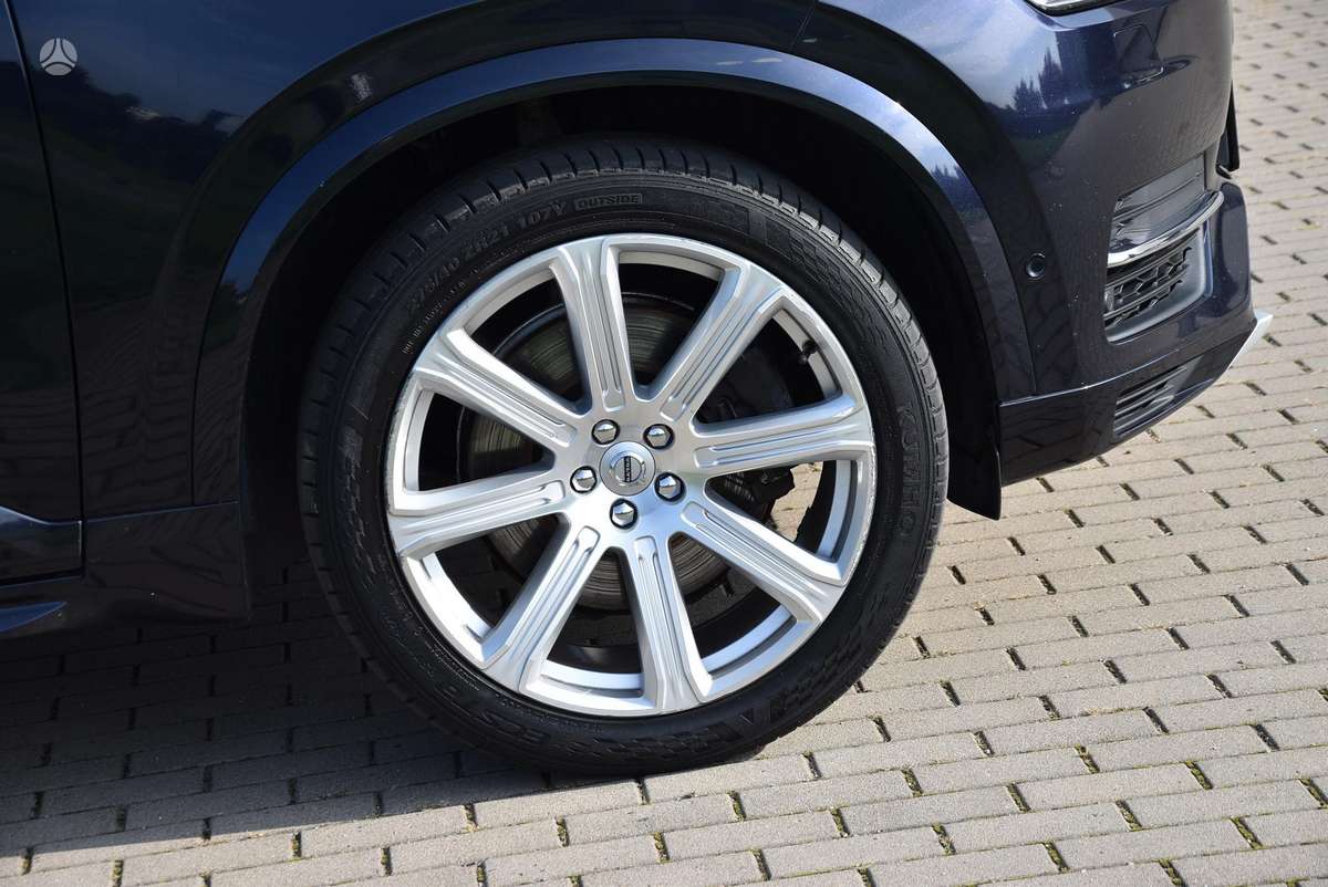 Volvo XC90 - 12