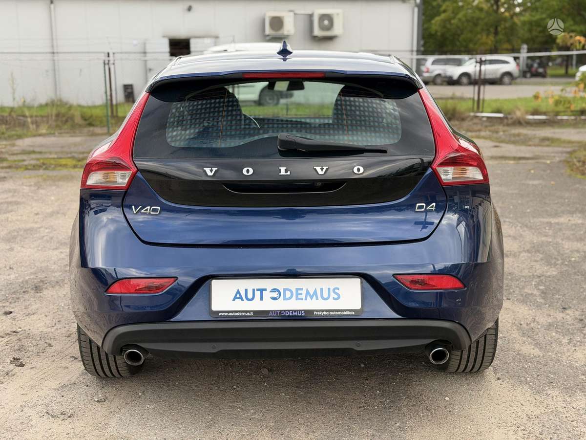 Volvo V40, 2.0 l., Хэтчбек