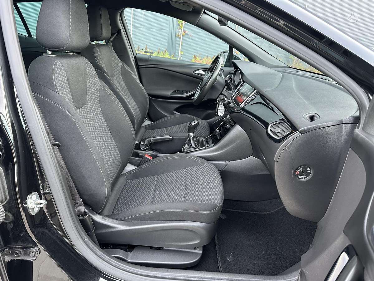 Opel Astra, 1.6 l., hatchback