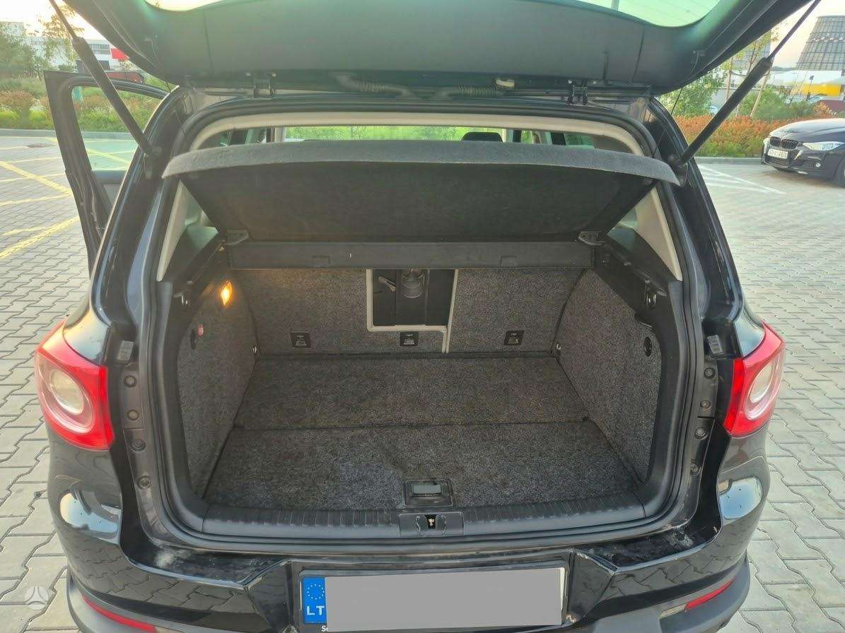 Volkswagen Tiguan - 5