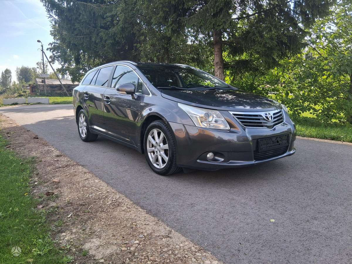 Toyota Avensis - 11
