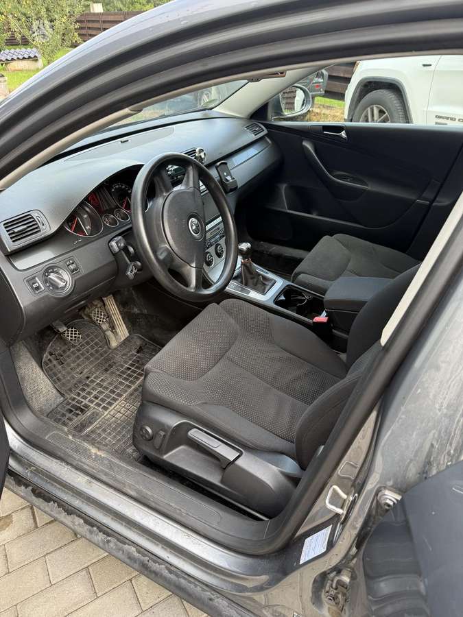 Volkswagen Passat - 6