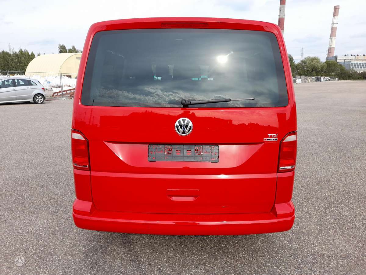 Volkswagen Caravelle - 5