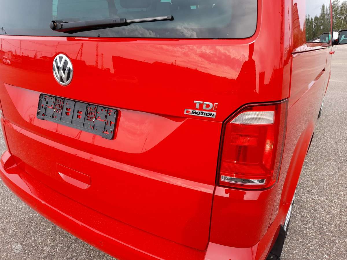 Volkswagen Caravelle - 6