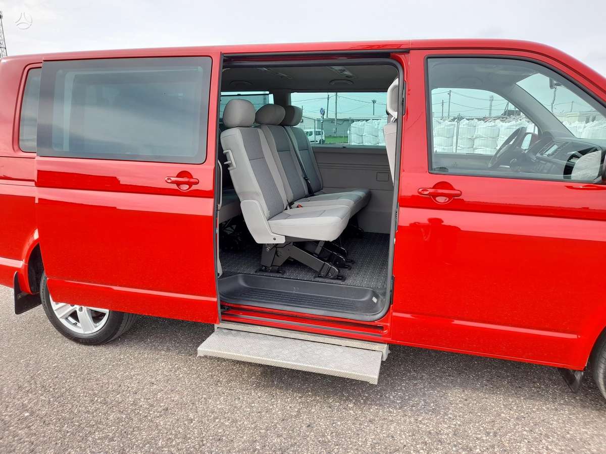 Volkswagen Caravelle - 9