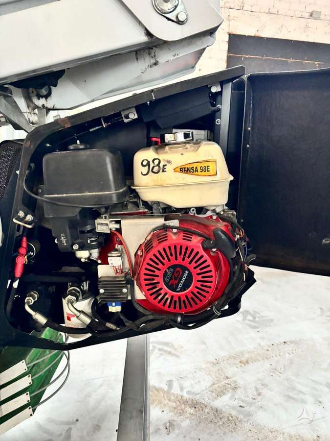 Dino 260 XT, alkūniniai keltuvai
