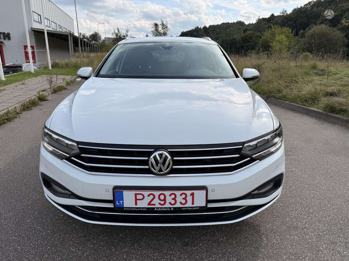 Volkswagen Passat - 2