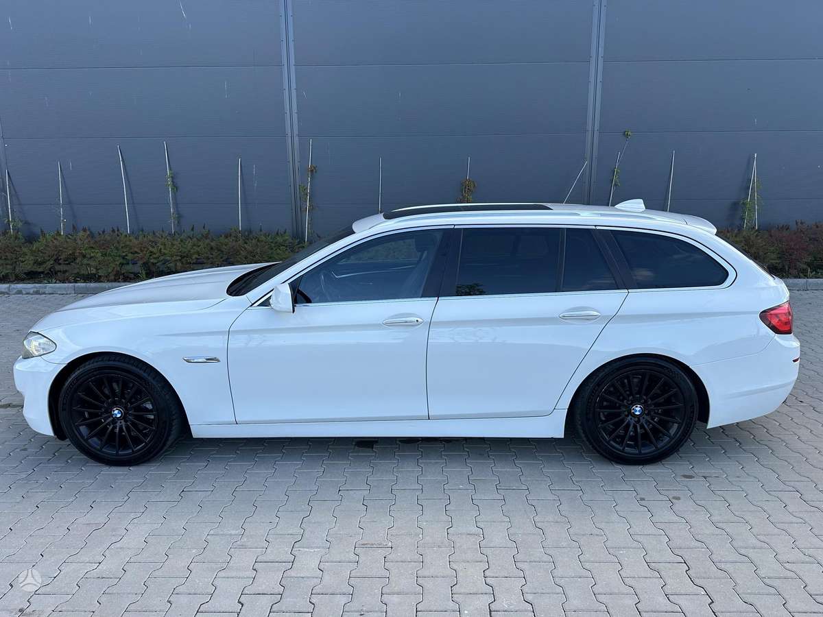 BMW 520, 2.0 l., wagon