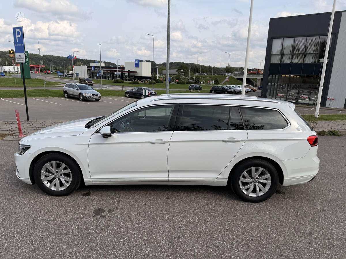 Volkswagen Passat - 8