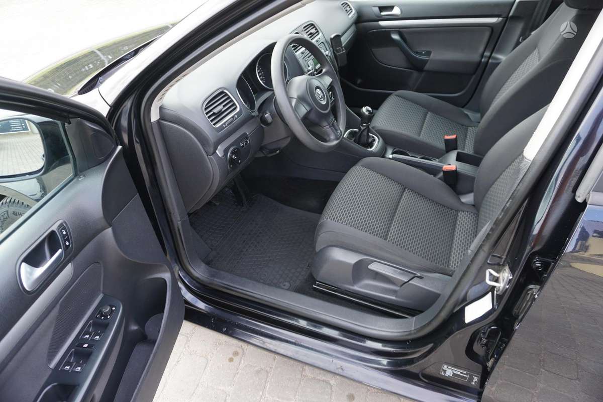 Volkswagen Golf, 1.6 l., Универсал