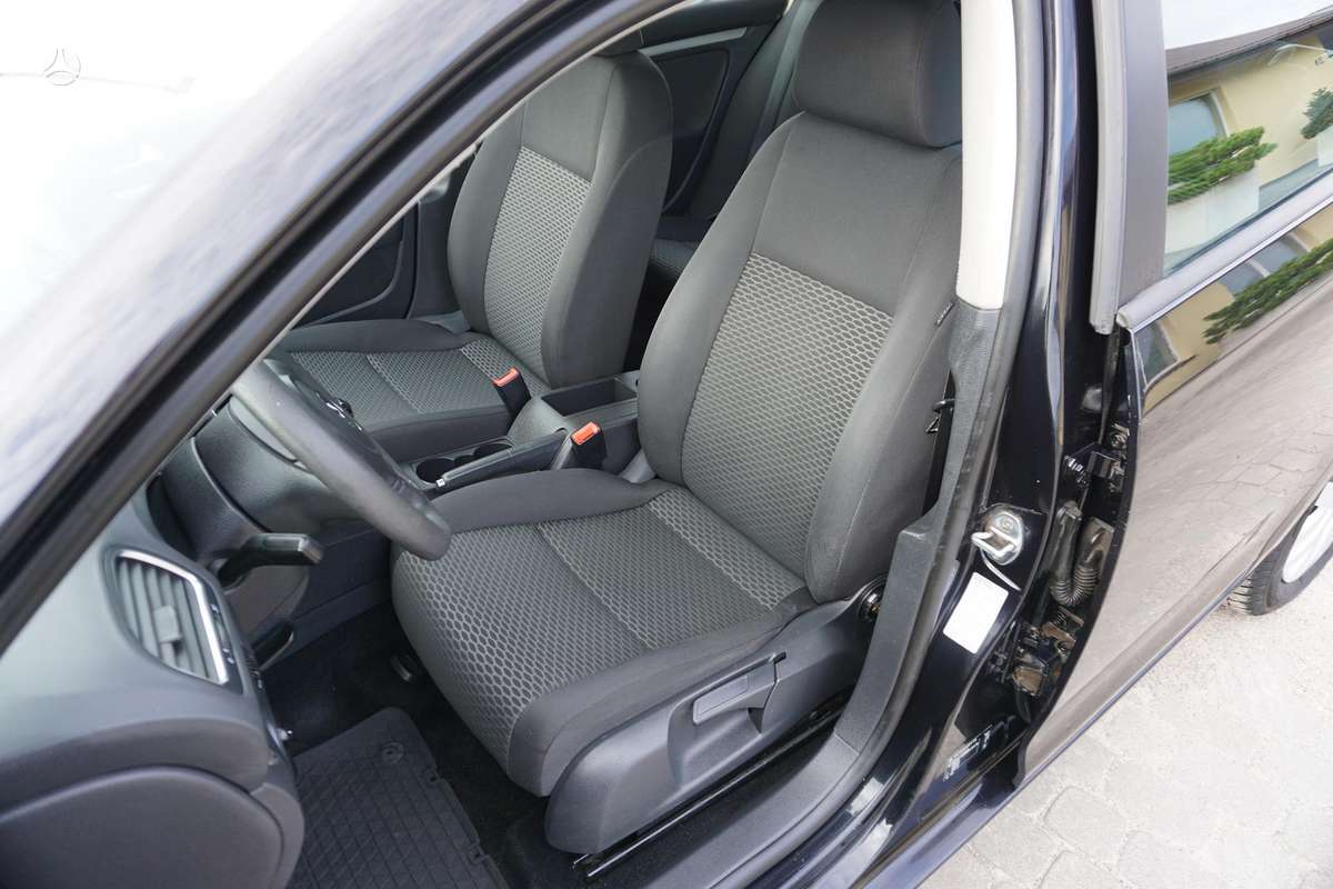 Volkswagen Golf, 1.6 l., Универсал