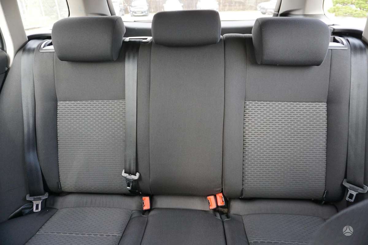 Volkswagen Golf, 1.6 l., Универсал
