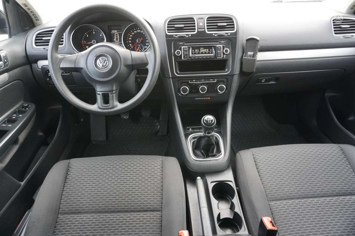 Volkswagen Golf, 1.6 l., Универсал