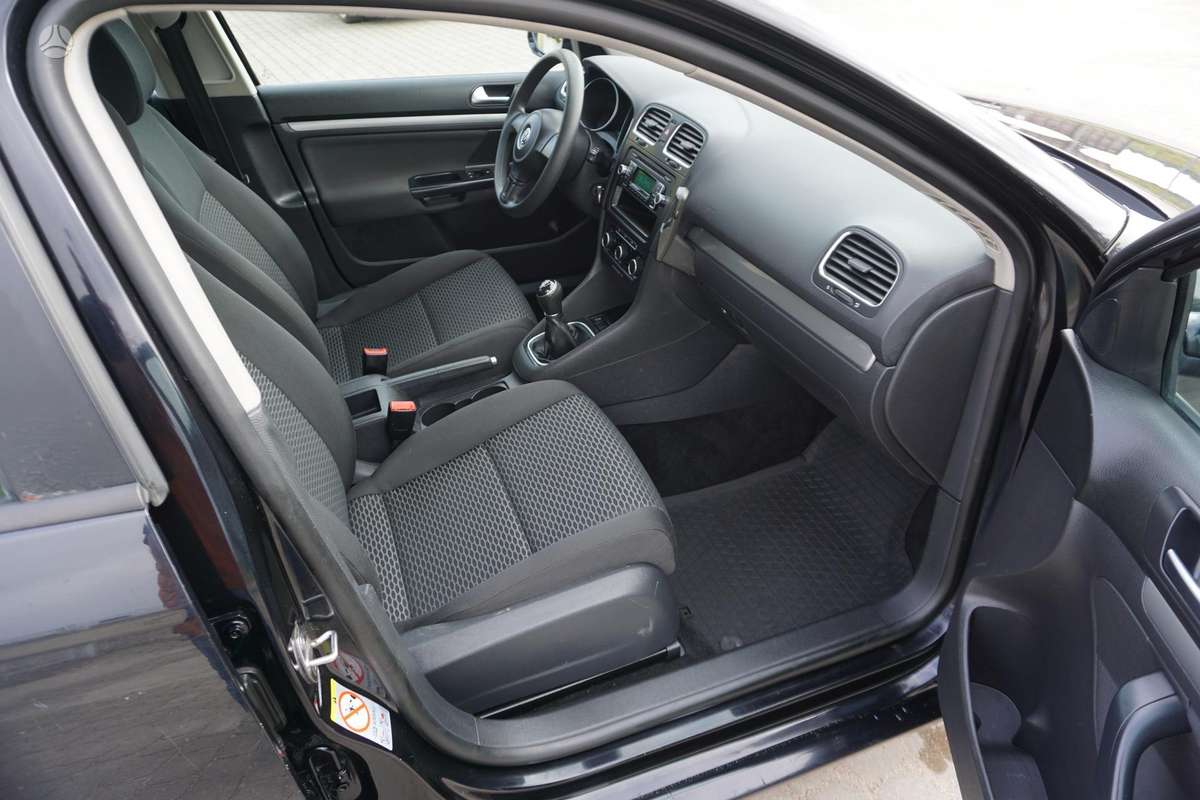 Volkswagen Golf, 1.6 l., Универсал