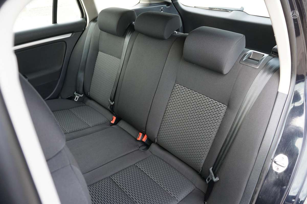 Volkswagen Golf, 1.6 l., Универсал