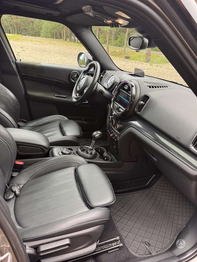 Mini Cooper SD, 2.0 l., hatchback