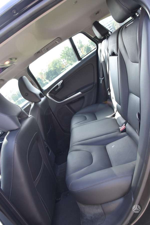 Volvo V60, 2.4 l., Универсал