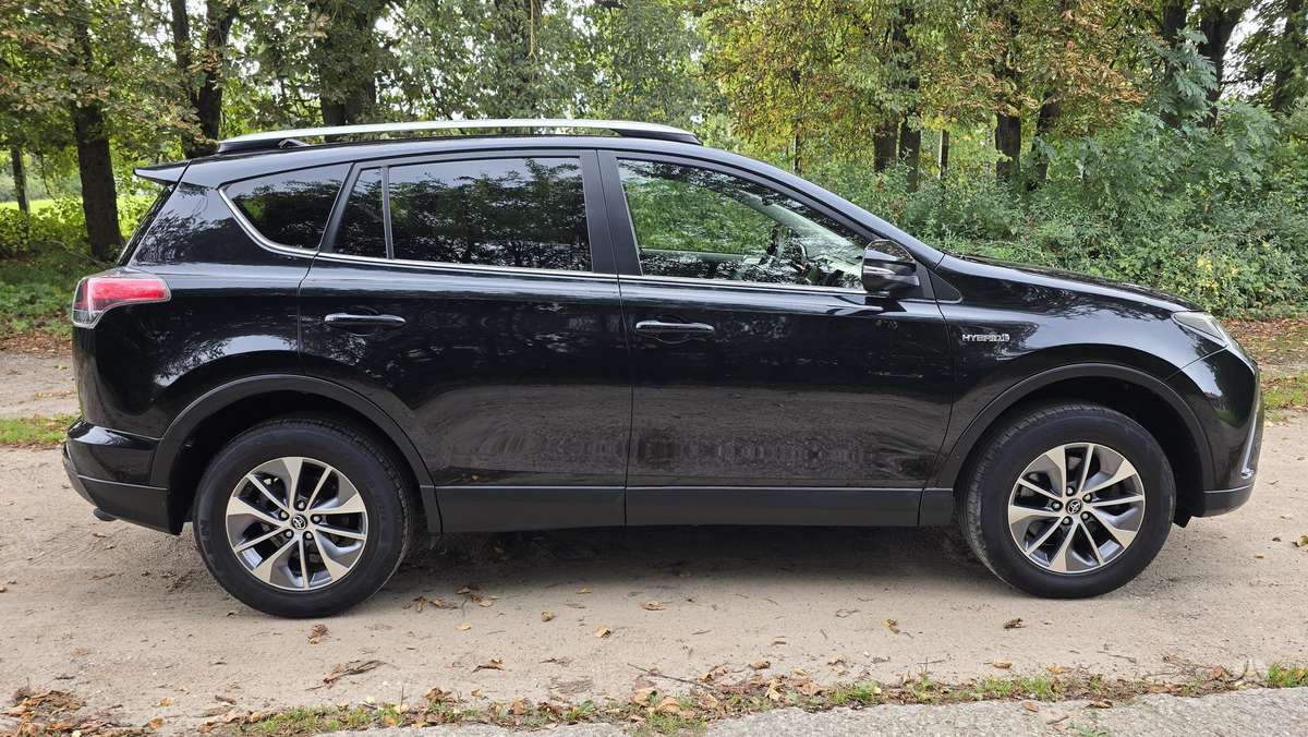 Toyota RAV4 - 4